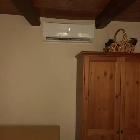 Apartment Falusi Vendeghaz *