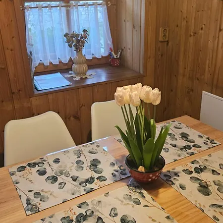 Falusi Vendeghaz Apartment